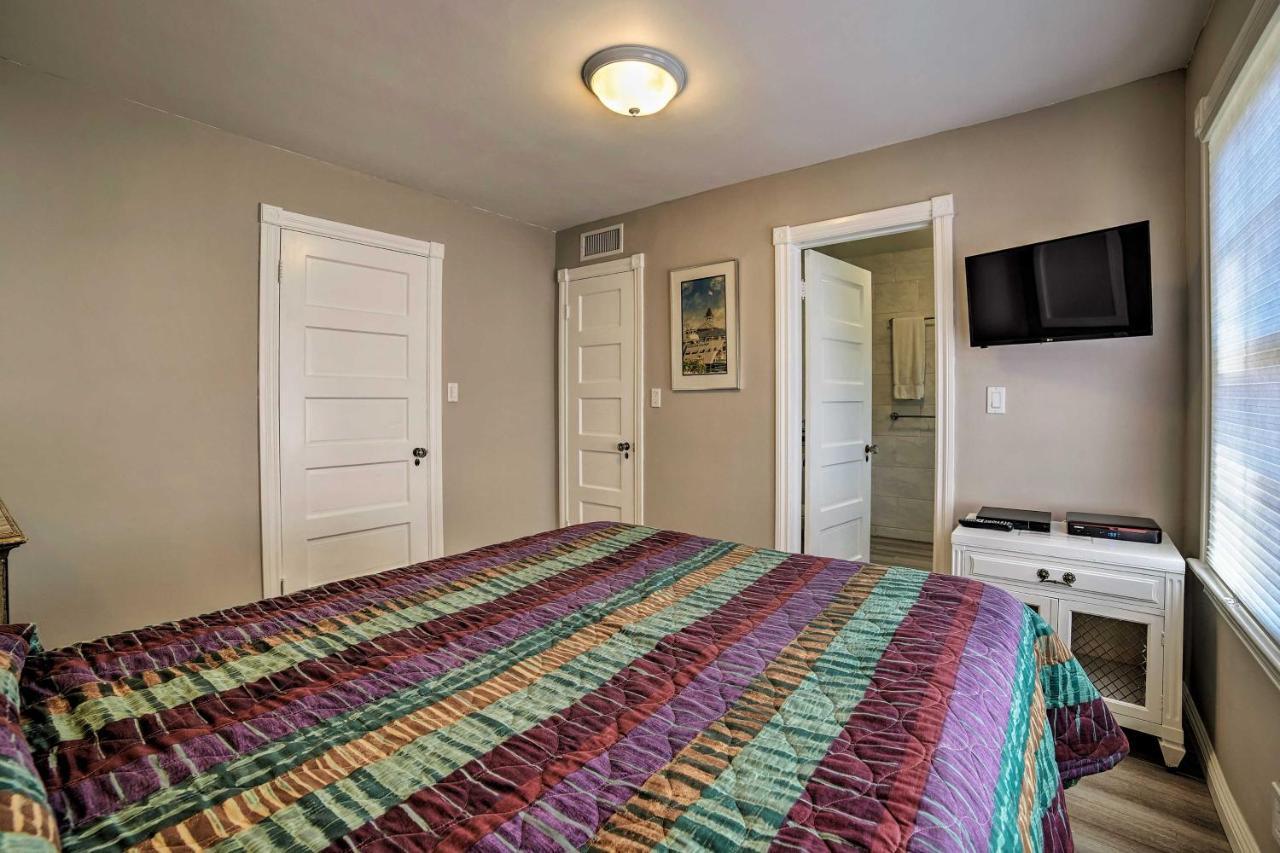 Updated Home On Catalina Island Walk To The Coast Avalon Bagian luar foto